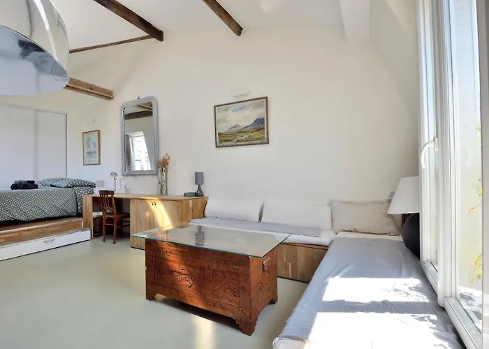 Apartment Stylish Attic Conversion *